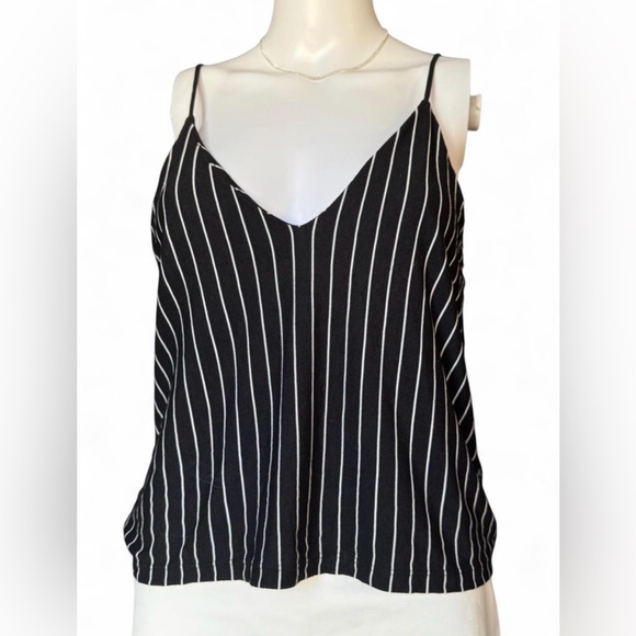 Black Pinstripe V-Neck Spaghetti Strap Camisole - Picture 3 of 3
